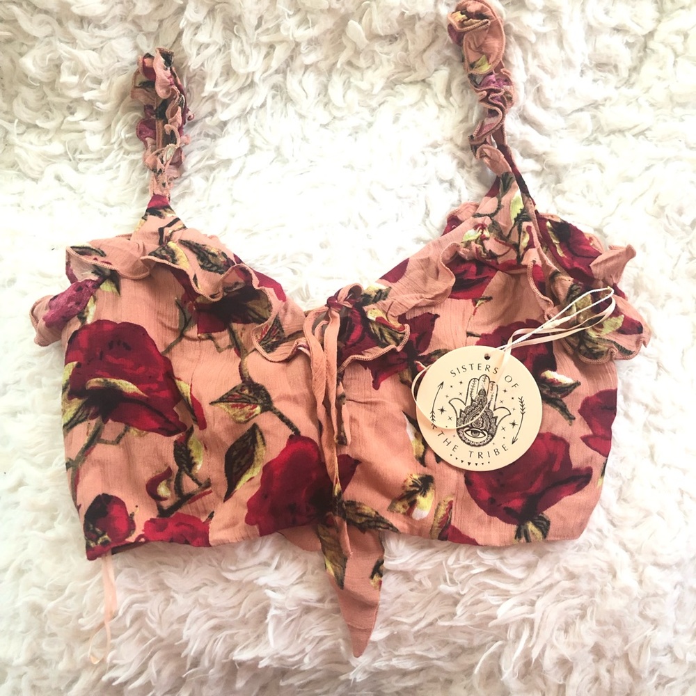 🔹5 for $25🔹 Sisters Of The Tribe Petite tie back crop top